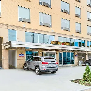 Howard Johnson By Wyndham Long Island New York