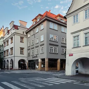Perla Prague